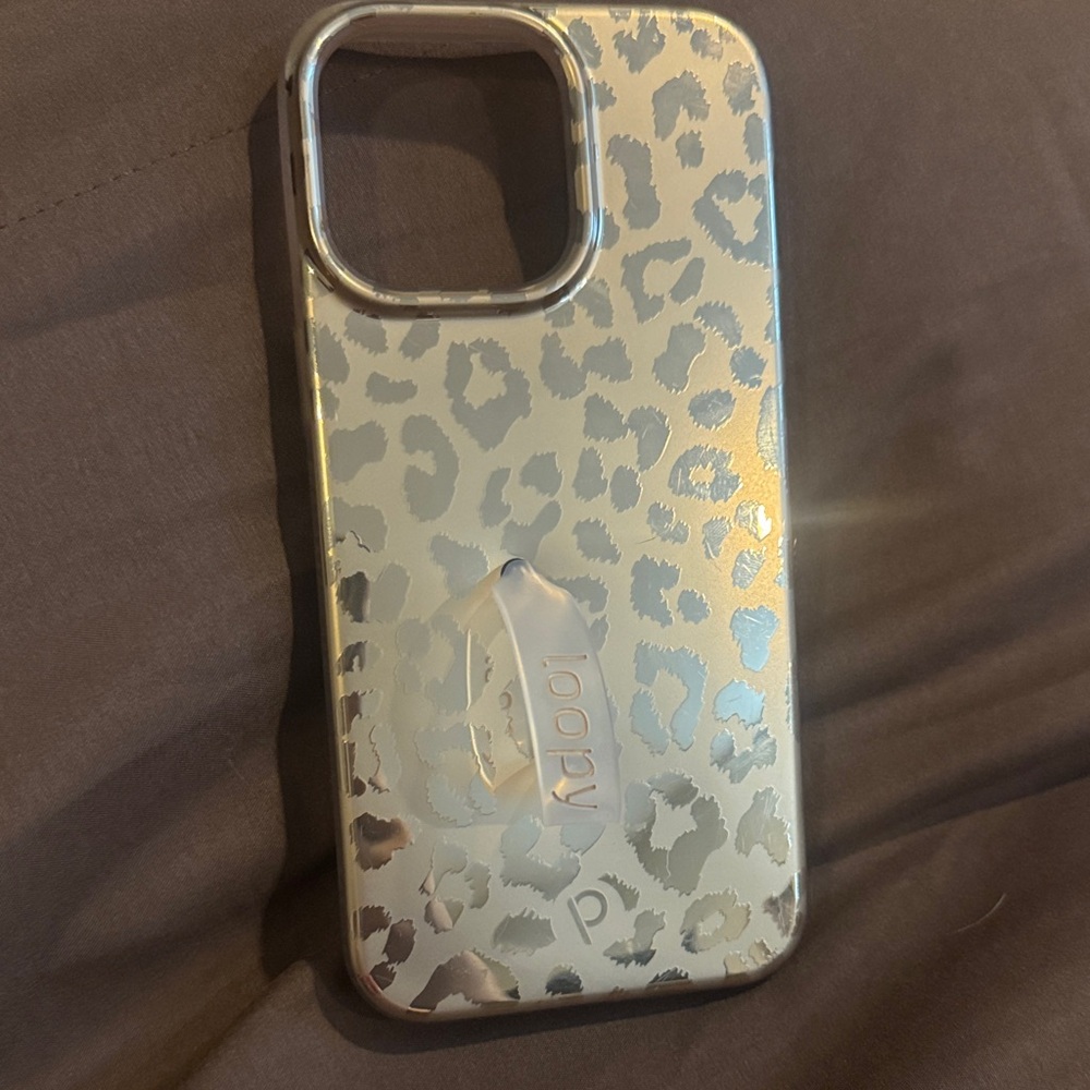 iPhone 15 pro max Loopy Case Metallic Leopard
